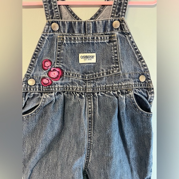 Oshkosh B’gosh Blue Jean with Flower Sticking Overalls, Baby Girl Size 18months - Picture 2 of 10